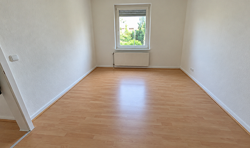 7% Yield - Ground floor apartment with potential, daylight bathroom, and increased depreciation allowance.