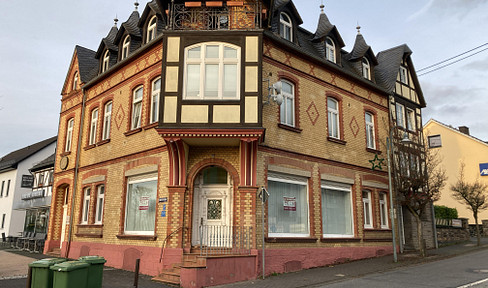 Investment opportunity in a central location in Asbach – "the most beautiful building in the town."