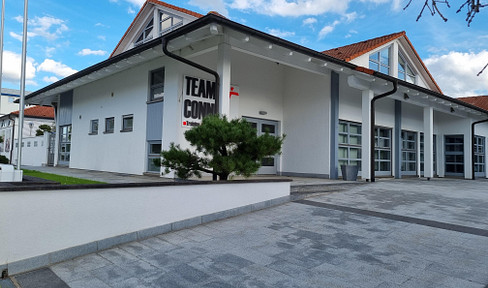 Representative office and medical practice building in Altdorf – excellent connectivity and ground-floor accessibility.
