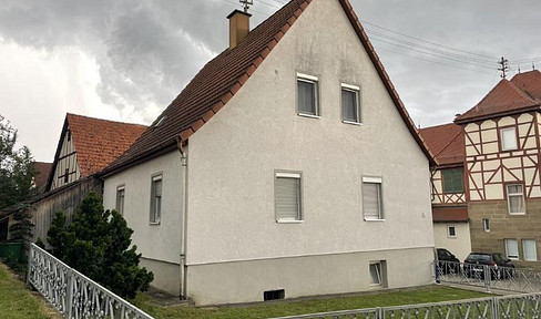 sanierungsbed. Einfamilienhaus mit Scheune in ruhiger Lage in Bretzfeld