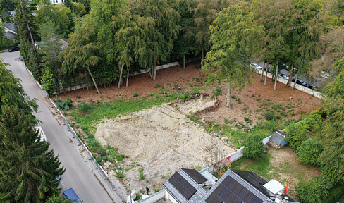 Sonniges Parkgrundstück - auch teilbar & provisionsfrei