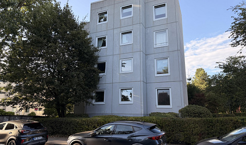 Viel Raum für eigene Ideen: 4 Zimmer mit Westloggia – courtagefrei in Hummelsbüttel