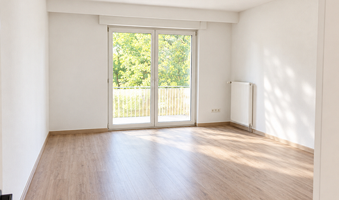 Renovated | Bright | Equipped kitchen | Parking space.