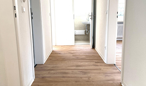 Erstbezug nach Sanierung - 4 Zimmer Wohnung