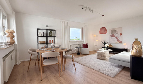 No fees and ready to move in immediately! Newly renovated 3-room apartment with panoramic views.