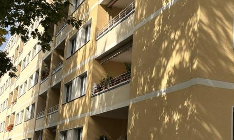 Bright, well-designed 3-room apartment near Bahnhofstrasse in Lichtenrade.