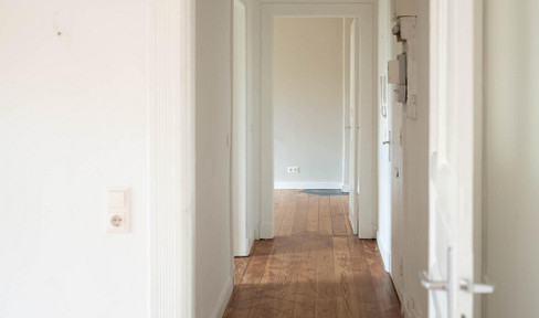 Zwei charmante 2-Zimmer-Altbauwohnungen mit Balkon in HH-Altona