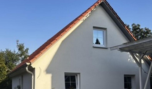 Möbiliertes Haus