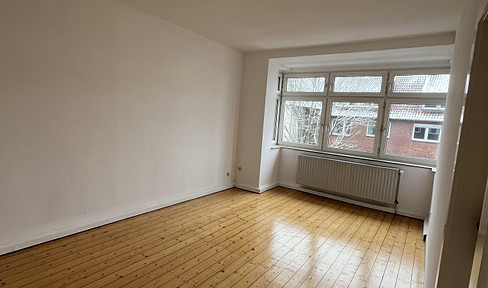 Münster, near Südpark: 3-room apartment, 80 square meters.