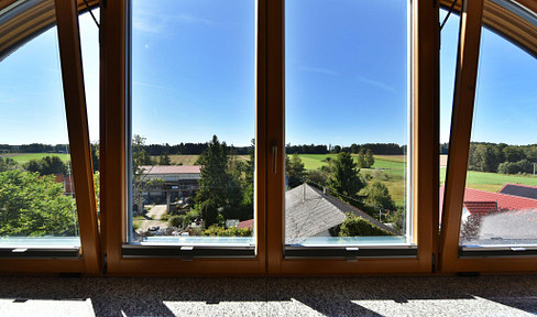Spacious living across two levels – an exclusive maisonette apartment with a rooftop terrace and panoramic views.