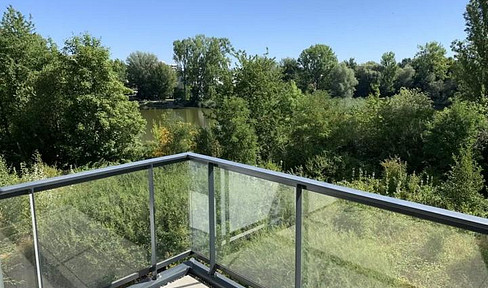 Luxury lakeside apartment near Probstsee: 3.5 rooms, fitted kitchen, walk-in closet, underground parking | 7 minutes from Patch Barracks.