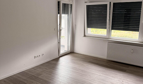 EG-Wohnung mit Balkon und Einbauküche in Lennep — Stellplatz/Garage auf Wunsch zumietbar