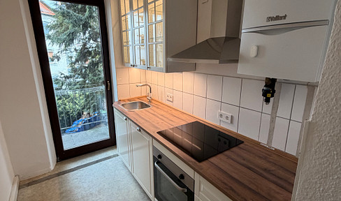 3-room apartment with fitted kitchen.