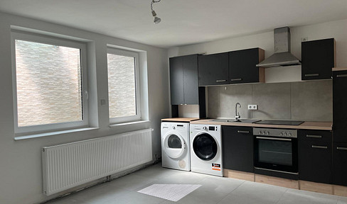 Frisch renovierte 2-Zimmer-Wohnung, 39 m², Stuttgart-Feuerbach – hell & top angebunden