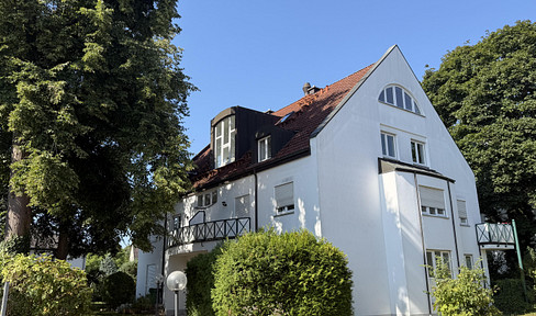 Exceptional maisonette apartment near Alte Veste.