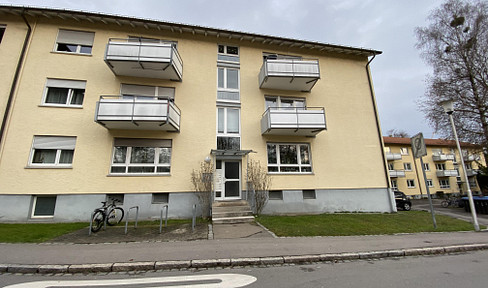 3-room apartment with two balconies.