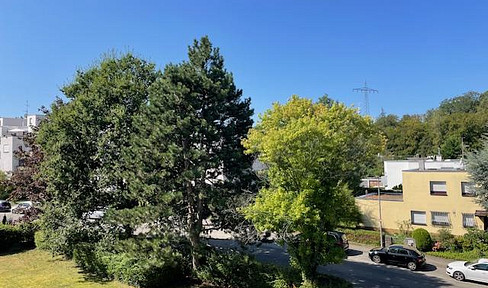 Quiet 3.5-room apartment with 2 balconies.