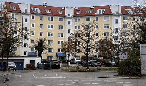 Gute Perspektive! Top 3,5-Zi-ETW + Balkon + TG + Aufzug NEU + Provisionsfrei!