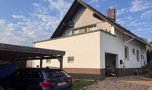 Provisionsfrei: Gepflegtes Familienhaus mit 24-kWp-PV, Speicher, Pool & großem Grundstück
