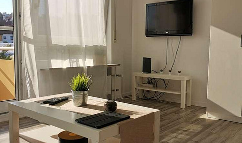 1 Zimmer Wohnung - Renoviert und liebevoll eingerichtet