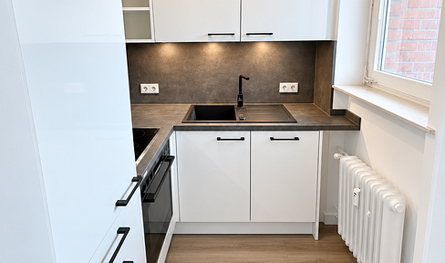 Factor 19.6 - A high-yield investment property with a garage, available without commission.