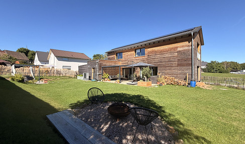Neubau 2023 | KfW-40+ | PV + Speicher | 135 qm Wohnfläche | 635 qm Grundstück mit Südgarten