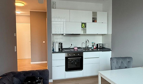 provisionsfreie 2 Zimmer Wohnung in Living 108, sofort bezugfrei, Aufzug, Sportraum, Dachterrasse