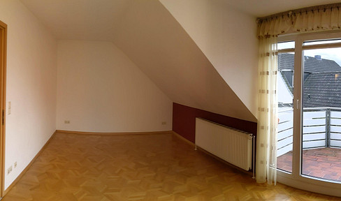 Quiet and centrally located in Diepholz – well-maintained 3-room apartment with balcony and parking space | no commission fees.