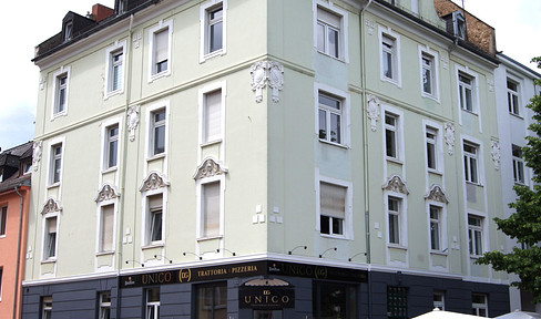 3-room apartment with fitted kitchen in a traditional style. Southwest-facing balcony, available from 2027.