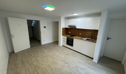 First occupancy at Ebertpark: 1-bedroom apartment with terrace and fitted kitchen.