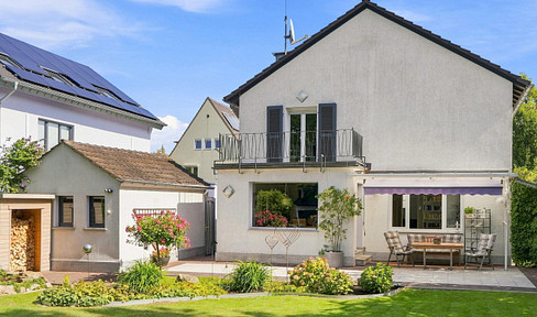 Grünes Familienidyll - Freistehendes Einfamilienhaus mit schönem Garten