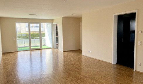 Wohlfühlwohnung am Hang - hell, ruhig, barrierefrei mit Garten & Balkon