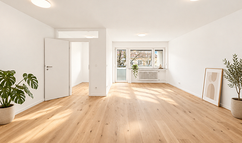 Renovated 3-room apartment with balcony, in a quiet location, available directly from the owner (unfurnished), no agency fees.