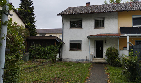 Terraced house for sale, 80 square meters of living space, located in a quiet residential area of Albersbösch, Offenburg.
