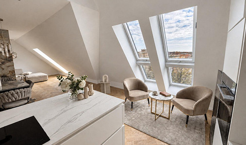Oberste Etage mit Aufzug: 131 m² Dachgeschoss, 2025/26 neu ausgebaut – Potsdam West