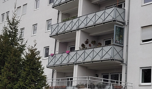 Bright 3-room apartment with a large balcony and underground parking.