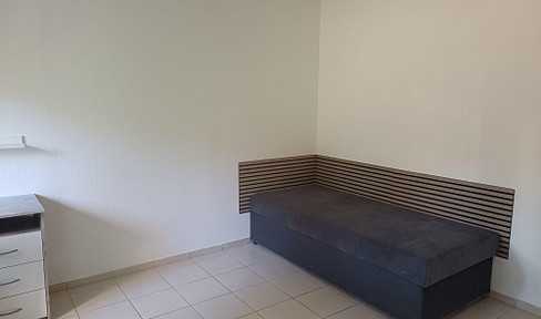 Cozy 1-bedroom apartment in Berlin - Biesdorf, ideal for students.