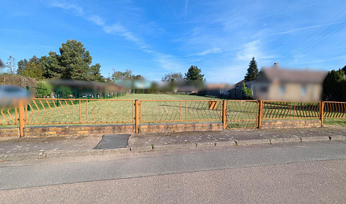 876 square meter building plot - fully developed - includes electrical connection with meter.