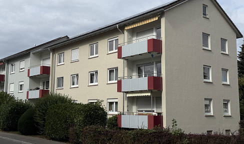 Luxuriously renovated 3-room apartment (building has undergone energy-efficient renovations, energy performance certificate in progress).
