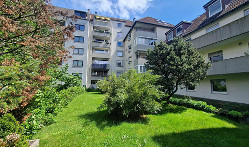 Lichtdurchflutete 4 Zimmer Eigentumswohnung mit Balkon und Tiefgaragenstellplatz