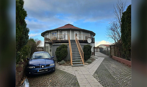 Beautiful ground-floor apartment with a terrace and unobstructed, panoramic views for rent!