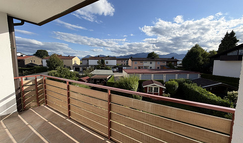 Schöne, großzügige 3-Zimmer-Wohnung 90m² mit Südwest-Balkon und Traumblick in Rosenheim-Pang