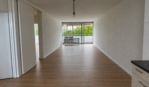 Helle 3-Zi-Penthousewohnung in Kerpen-Horrem mit EBK + Balkon +Stellplatz 83qm