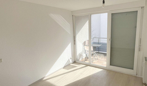Beautiful, bright 2-room apartment with a large balcony and underground parking in Weinsberg.
