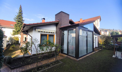 Ideal für das Alter: 100+90m² ebenerdiges freistehendes Einfamilienhaus auf 387 m² Grundstück (Kauf)