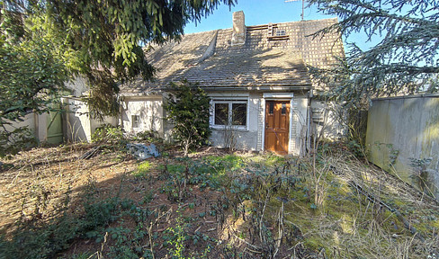 Excellent plot of land, a significant undertaking, with top potential, and NO COMMISSION!