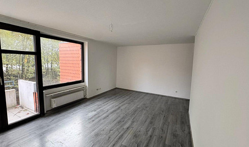 Renovierte Wohnung mit Balkon, Garten und Tiefgarage direkt am Schlosspark Strünkede