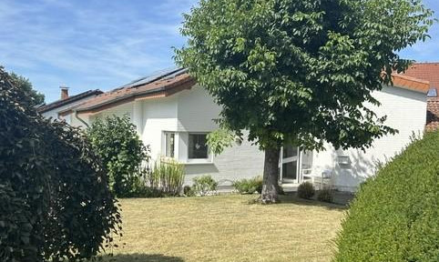 Spacious single-family house on a 1000 square meter lot in the city center of Paderborn.