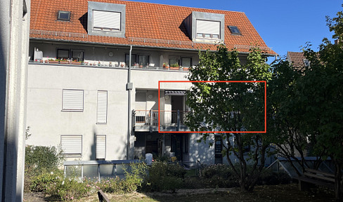 Bright and centrally located 2-room apartment in Böblingen.