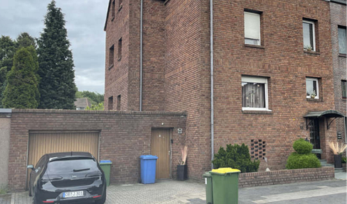 Mehrfamilienhaus mit Eingenutzung mit separaten Eingang uns großen Garten